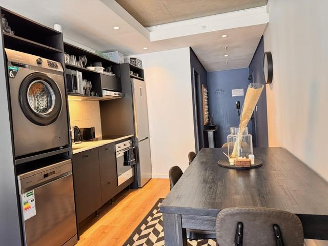 To Let 2 Bedroom Property for Rent in Sea Point Western Cape
